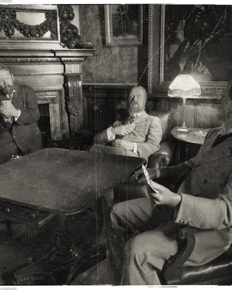 Cozy Velvet Table V2