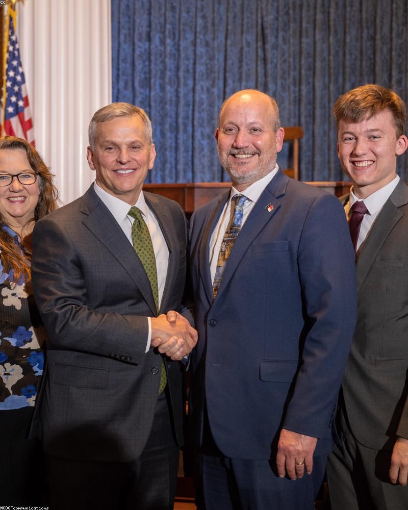 Minimalist Metal Cabinet V2
