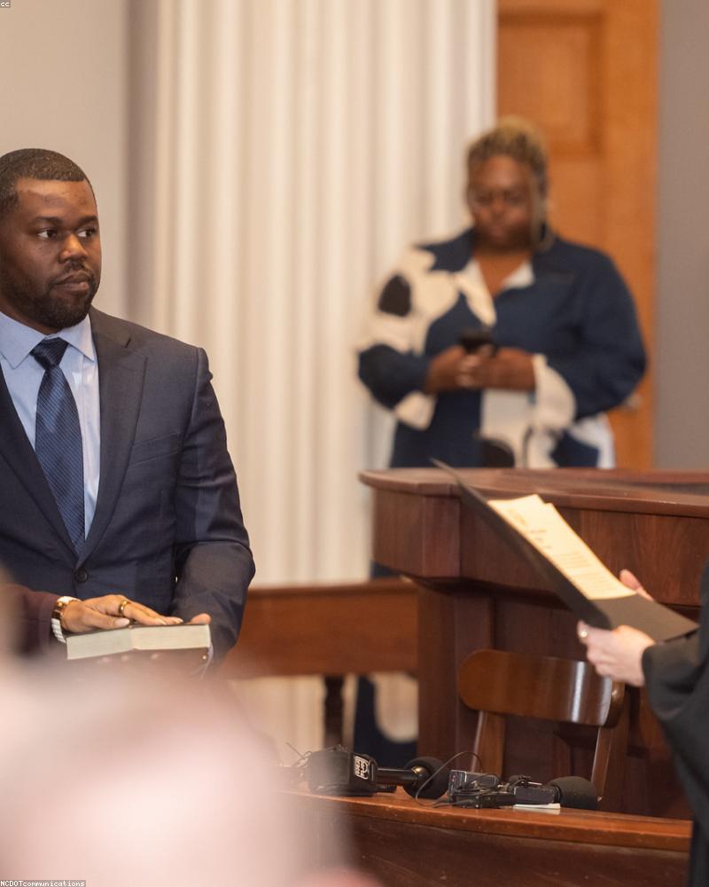 Cozy Velvet Cabinet V4