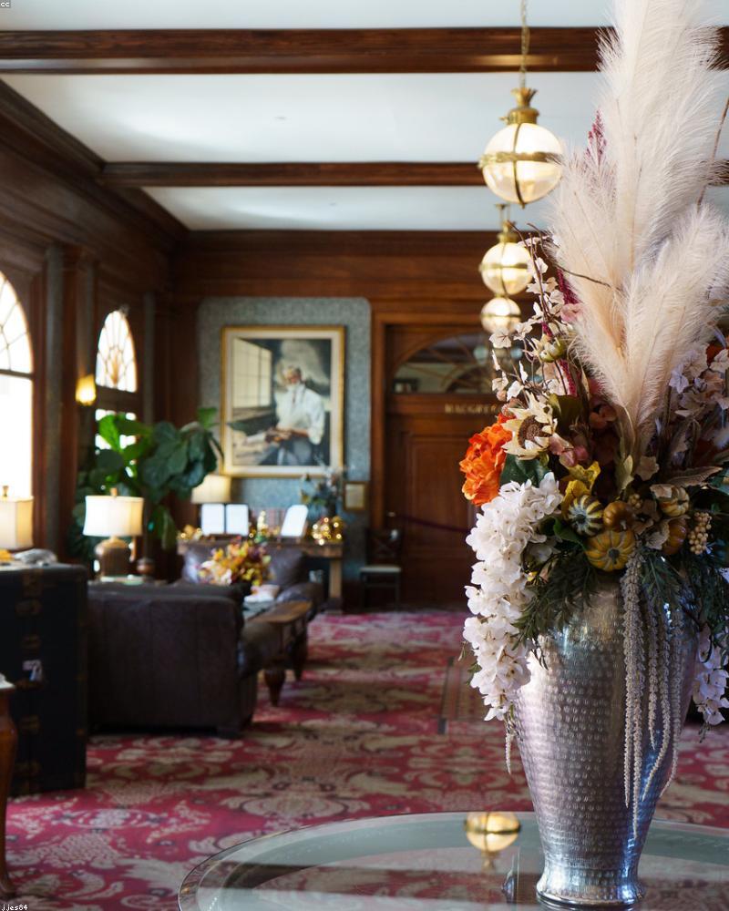 Vintage Walnut Sofa V5